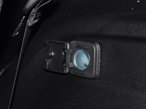 New 2025 Jeep Grand Cherokee L Altitude image 33