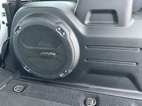 Used 2022 Jeep Wrangler Unlimited Rubicon w/ Cold Weather Group image 53