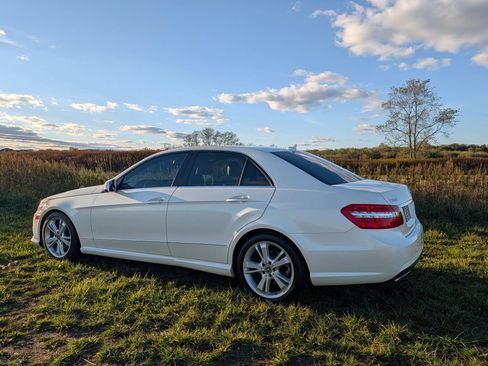 Used 2013 Mercedes-Benz E 350 Sedan image 14