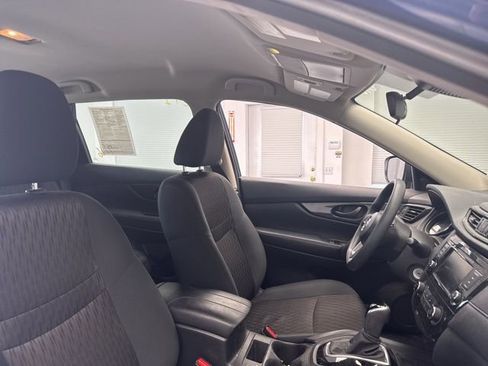 Used 2020 Nissan Rogue S image 10