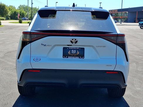 Used 2023 Toyota bZ4X AWD w/ Weather Package image 23