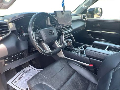 Used 2022 Toyota Tundra Limited w/ Power Package AWD/4WD image 16