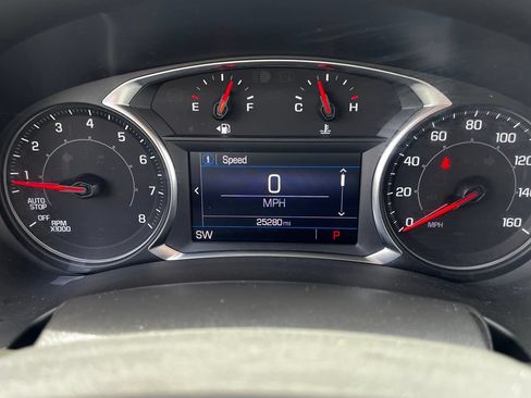 Used 2023 GMC Terrain SLE FWD image 15