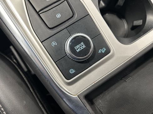 Certified 2023 Ford Explorer XLT w/ Equipment Group 202A image 24