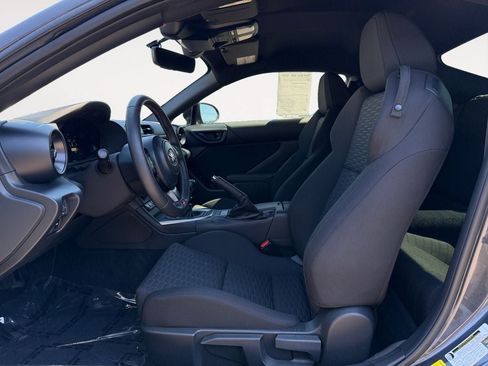 Used 2025 Toyota GR86 w/ ALL Weather Mat Package (TMS) RWD image 6