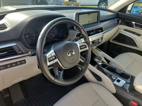 Used 2021 Kia Telluride EX w/ EX Premium Package FWD image 22