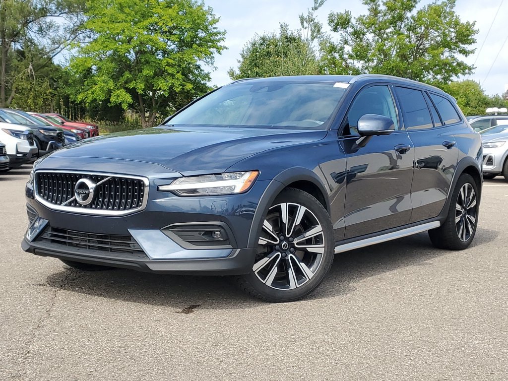 Used 2020 Volvo V60 T5 Cross Country AWD/4WD image 38