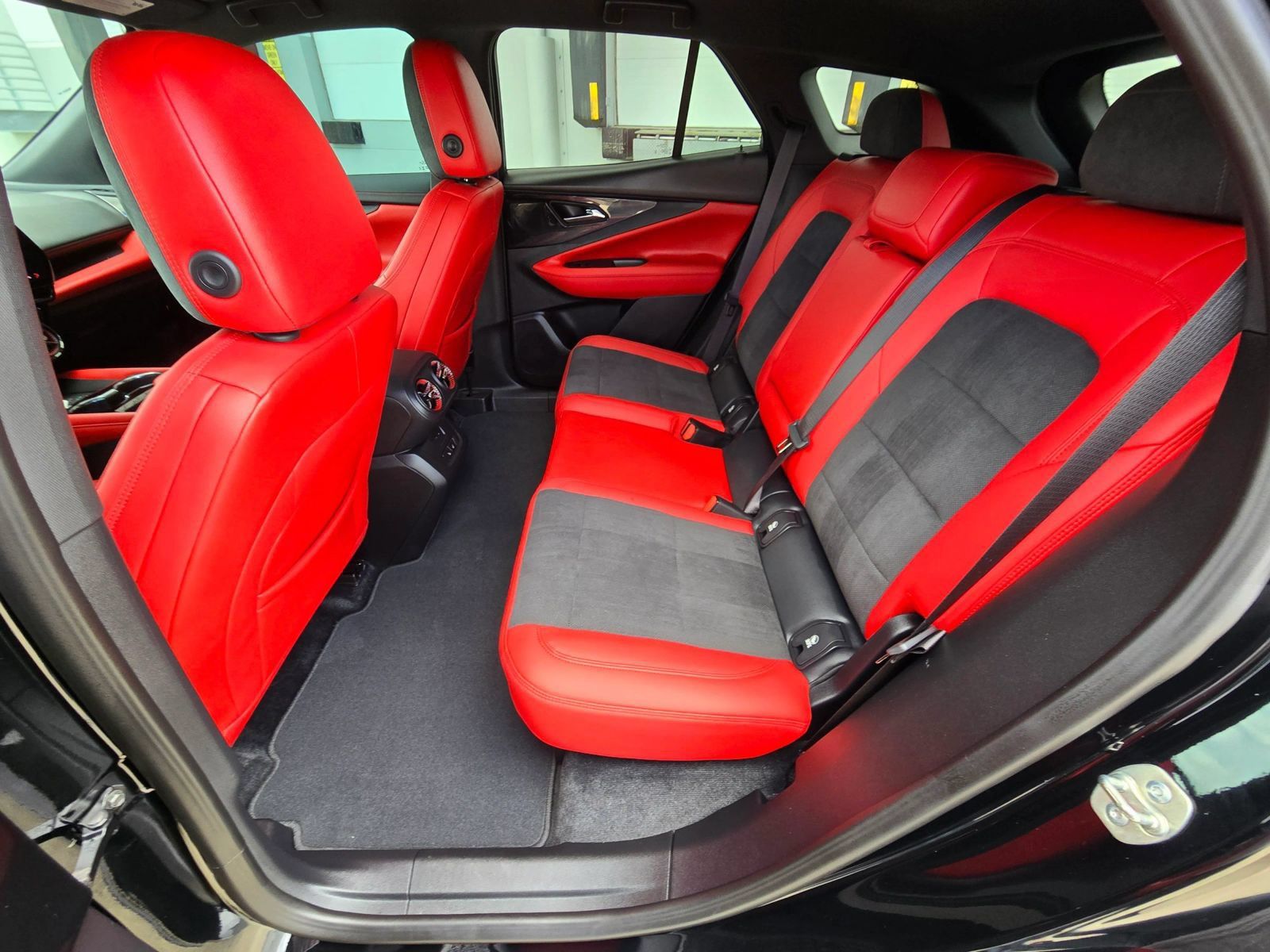 Used 2024 Chevrolet Blazer EV RS RWD image 15