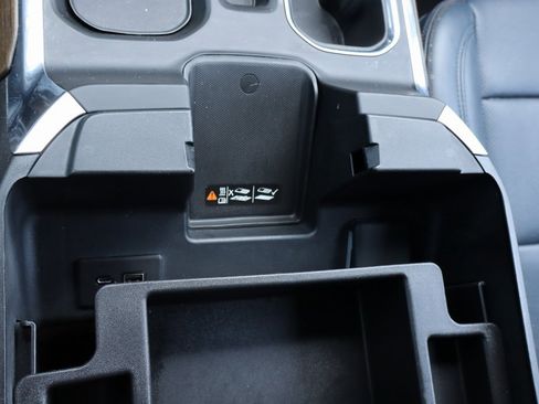 Used 2023 Chevrolet Silverado 1500 High Country w/ Z71 Off-Road Package image 14