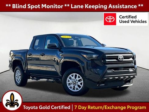 Certified 2024 Toyota Tacoma SR5 AWD/4WD image 1