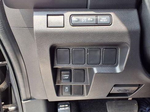 Certified 2023 Nissan Frontier SV RWD image 17