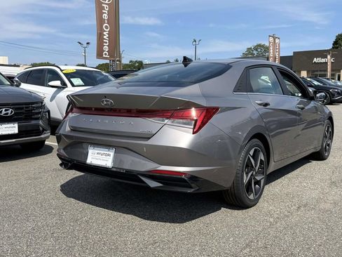 Certified 2023 Hyundai Elantra Limited w/ Cargo Package FWD image 7