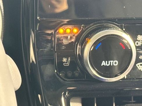 New 2026 Toyota Highlander Limited image 33