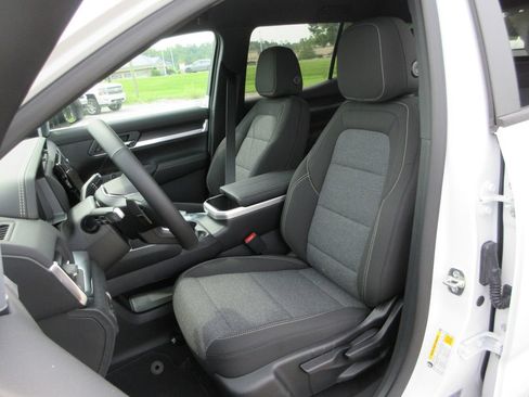 New 2027 GMC Terrain Elevation w/ Black Edition FWD image 9