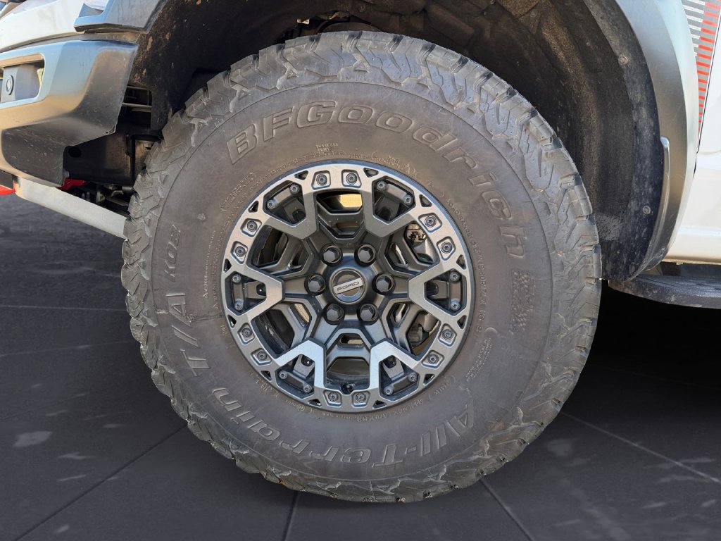 Used 2025 Ford F150 Raptor w/ Equipment Group 803A Raptor R AWD/4WD image 14