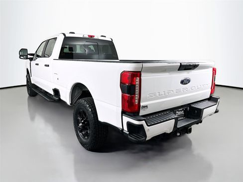 Used 2023 Ford F250 XL w/ STX Appearance Package AWD/4WD image 10