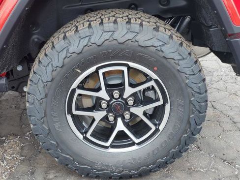 New 2026 Jeep Wrangler Unlimited Rubicon w/ Whitecap Package image 27