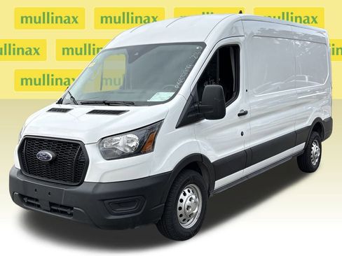 Used 2023 Ford Transit 250 Medium Roof AWD w/ Load Area Protection Package image 13