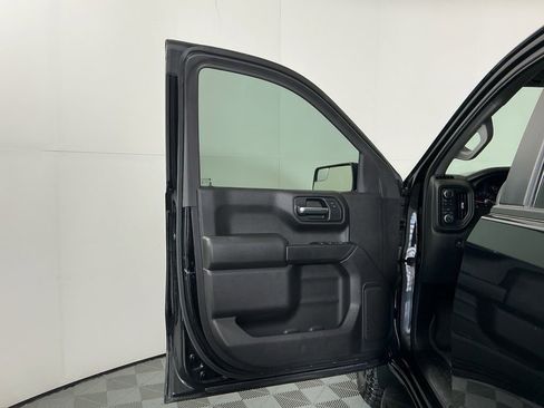 Used 2024 Chevrolet Silverado 1500 Custom Trail Boss w/ LPO, Dark Essentials Package AWD/4WD image 17