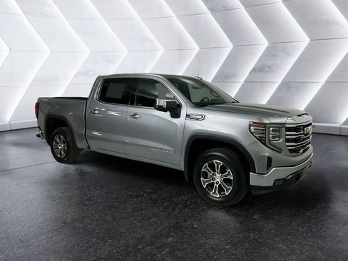 Certified 2025 GMC Sierra 1500 SLT image 1
