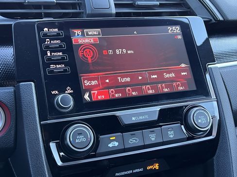 Used 2021 Honda Civic Sport image 23