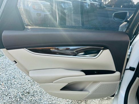 Used 2016 Cadillac XTS Luxury w/ Driver Awareness Package image 37