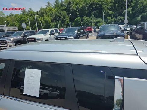 Used 2025 Mitsubishi Outlander SE AWD/4WD image 36