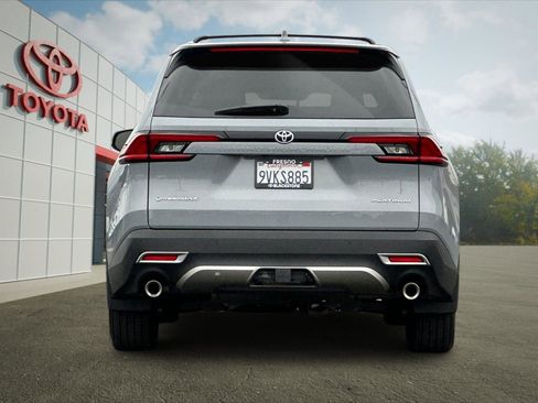 Used 2025 Toyota Grand Highlander AWD Hybrid image 4