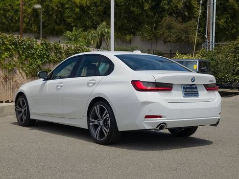 Used 2023 BMW 330i Sedan w/ Driving Assistance Package RWD image 25