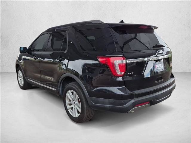 Used 2019 Ford Explorer XLT w/ Equipment Group 202A AWD/4WD image 7
