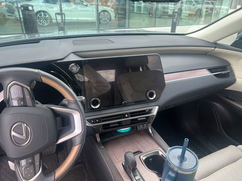 Used 2023 Lexus RX 350 FWD w/ Accessory Package (Z1) image 9