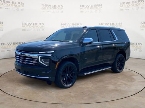 Used 2025 Chevrolet Tahoe Premier AWD/4WD image 1