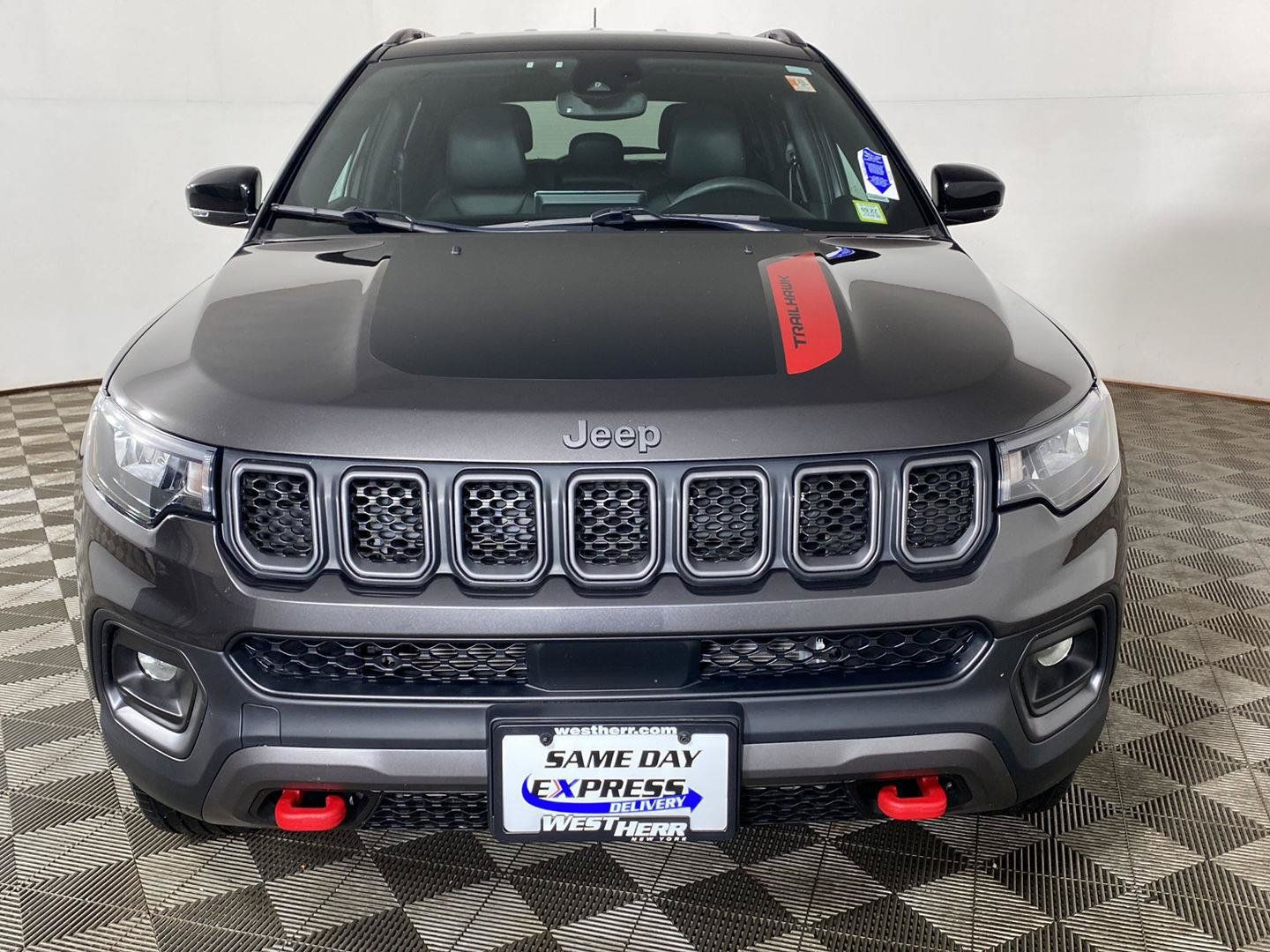 Used 2023 Jeep Compass Trailhawk w/ Trailhawk Convenience Group AWD/4WD image 8