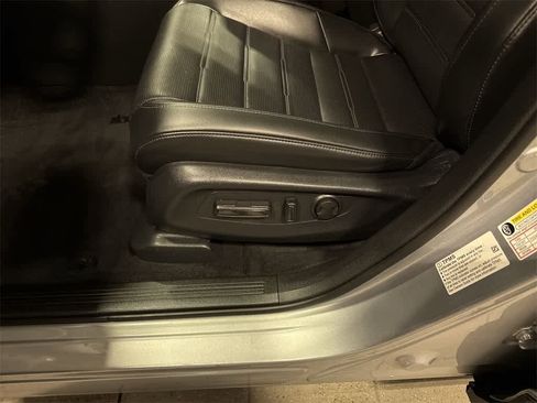 Used 2023 Honda CR-V EX-L image 23