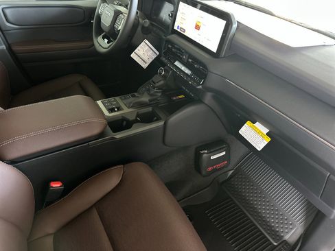 New 2026 Toyota Land Cruiser image 15