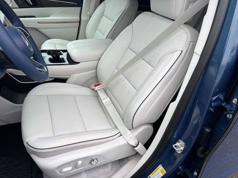 New 2026 Buick Enclave Avenir w/ Super Cruise Package FWD image 25