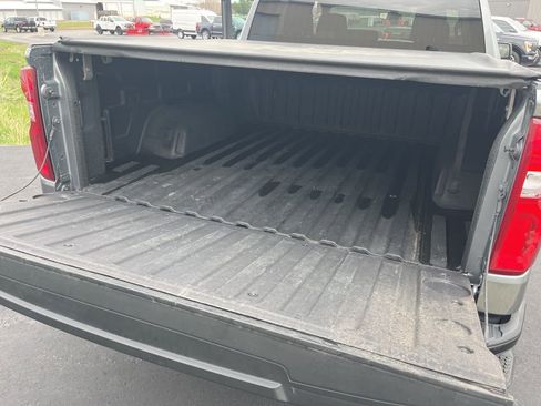 Used 2021 Chevrolet Silverado 1500 Custom Trail Boss image 14