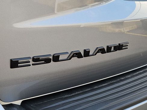 Used 2026 Cadillac Escalade Platinum Sport w/ LPO, ONYX Package AWD/4WD image 39