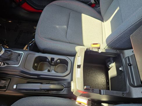 Certified 2026 Jeep Wrangler Unlimited Rubicon image 27