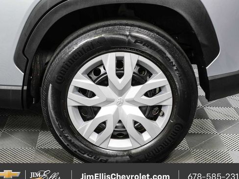 Used 2022 Toyota Corolla Cross L FWD image 32