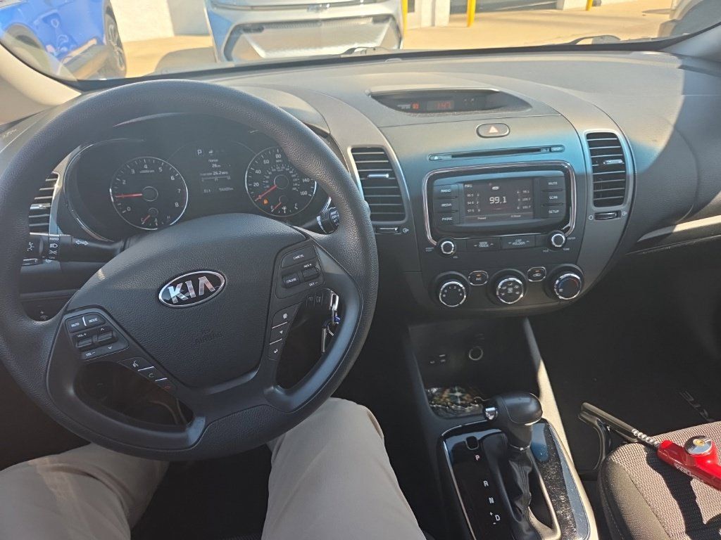Used 2018 Kia Forte LX w/ LX Rear Camera Package FWD image 12