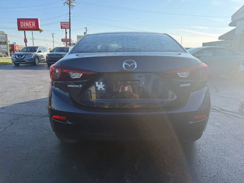 Used 2016 MAZDA MAZDA3 i Sport FWD image 5
