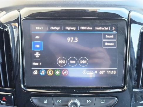 Used 2023 Chevrolet Traverse LT FWD image 23