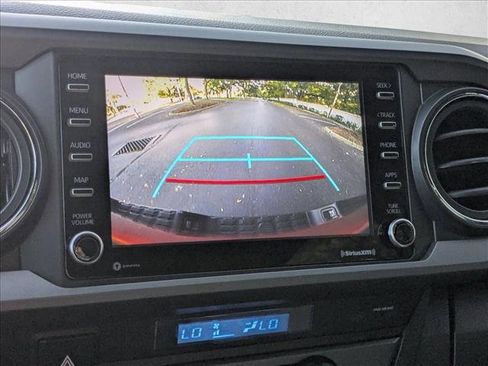 Used 2022 Toyota Tacoma TRD Sport image 13