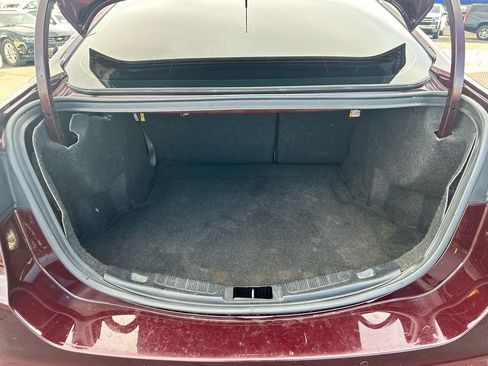 Used 2017 Ford Fusion SE w/ Fusion SE Technology Package image 8