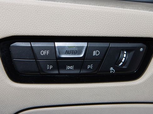 Used 2020 BMW 330i Sedan image 27