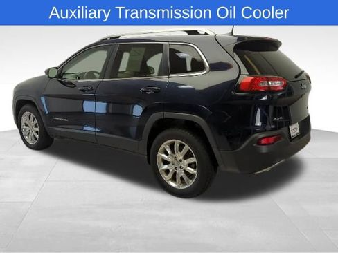 Used 2016 Jeep Cherokee Limited AWD/4WD image 5