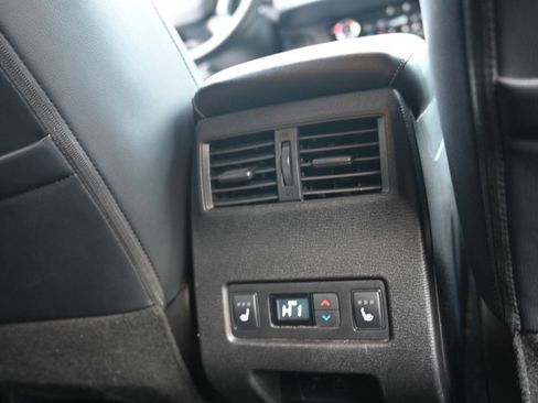 Used 2024 Mitsubishi Outlander SEL image 19