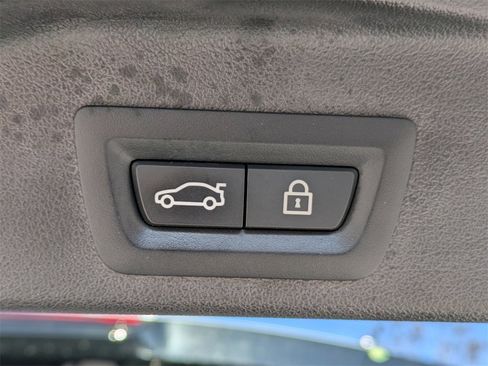 Used 2021 BMW X5 xDrive40i w/ Premium Package image 28