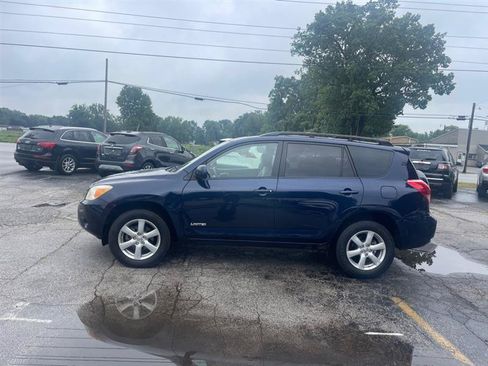 Used 2007 Toyota RAV4 Limited FWD image 8